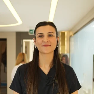 Özge Görür